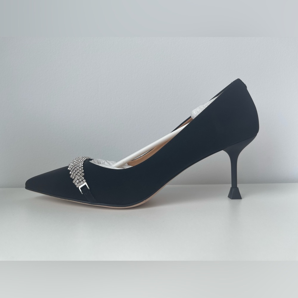 Women’s dress pumps + Crystals, 3 inch (75 mm heel). New, never worn. Us size 8.